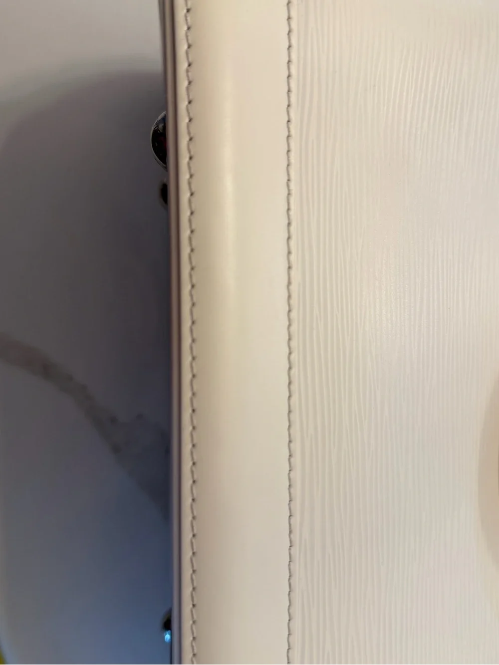 Louis Vuitton sleek light